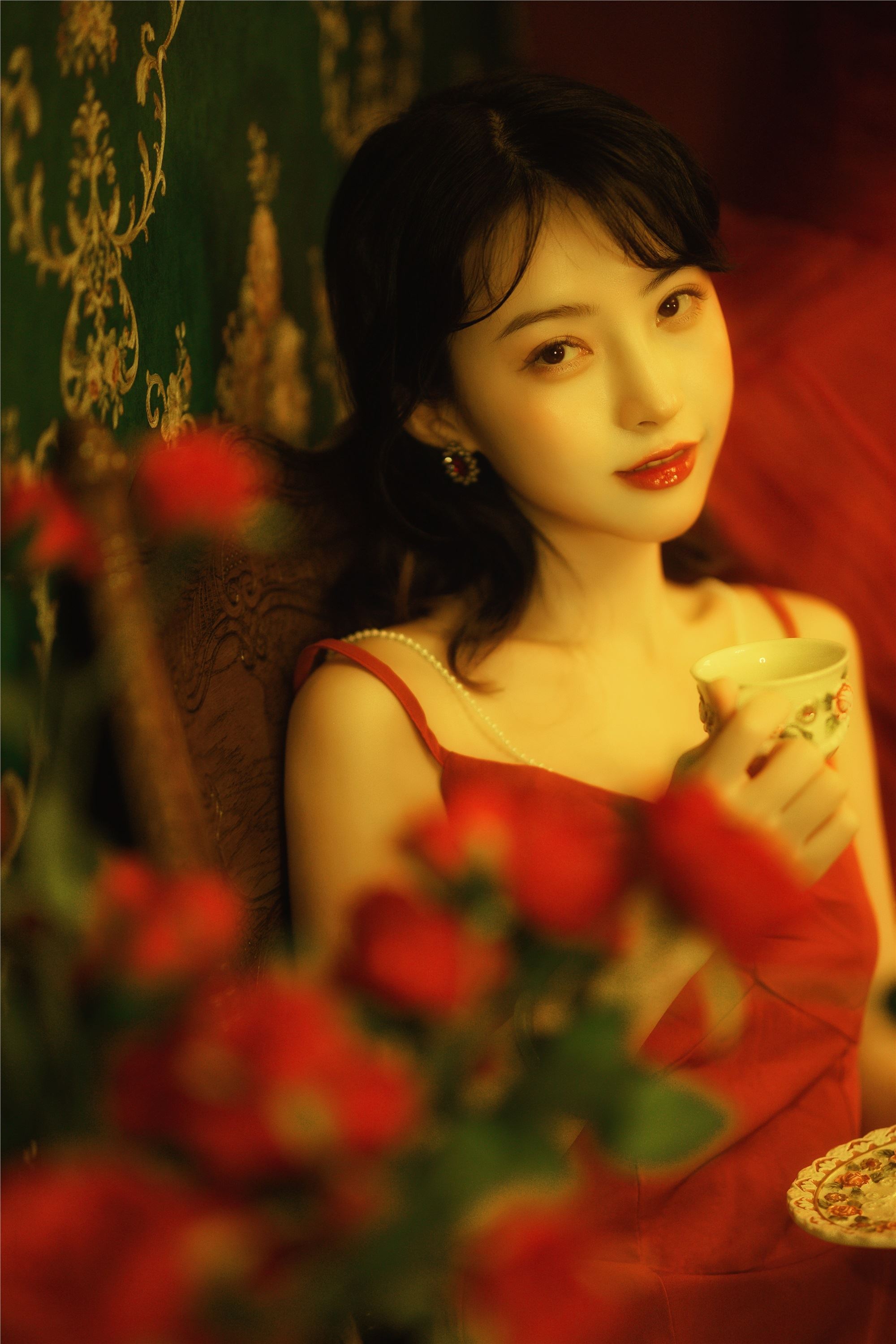 YITUYU艺图语 2021.09.01 夜莺与玫瑰 兰因